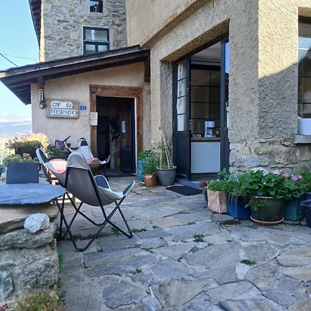 Hostel D Etape Du Presbytere